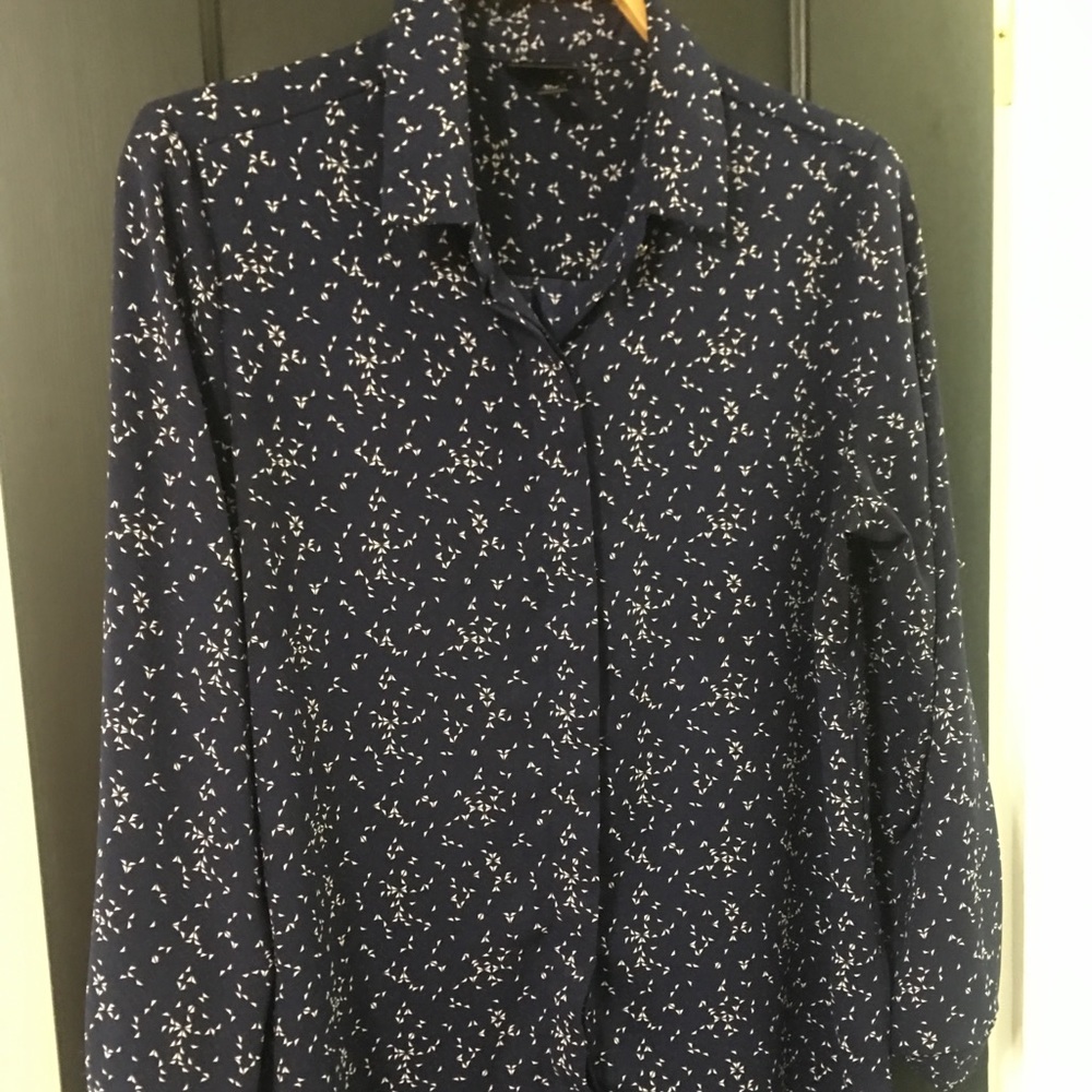 Mossimo patterned blouse
